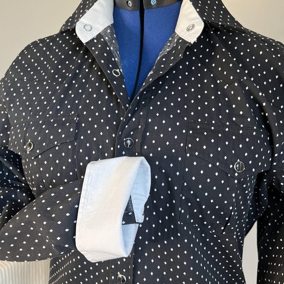 Button Down with Western Flair, Black with small white diamond shape - Picture 3 of 5